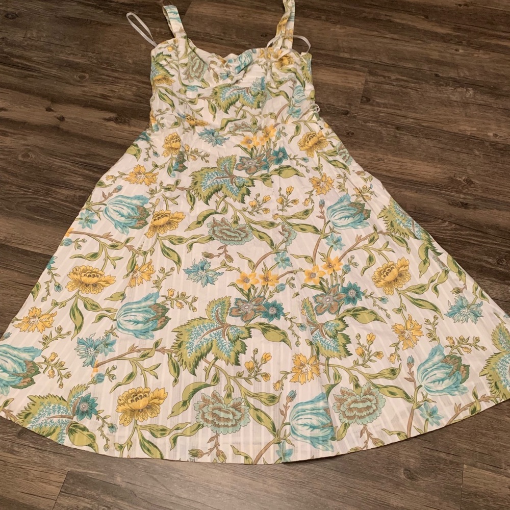 Floral pattern dress